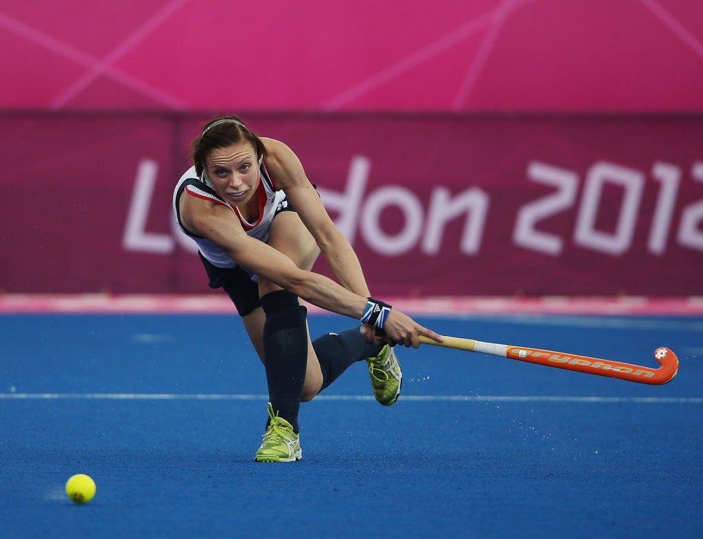 Women's Hockey: England face tough quarter-final tie after heavy defeat by  Argentina, Hockey News