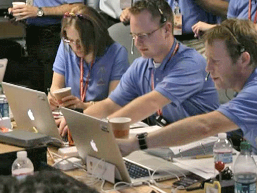 How do you like them apples?: Nasa scientists with their Macs