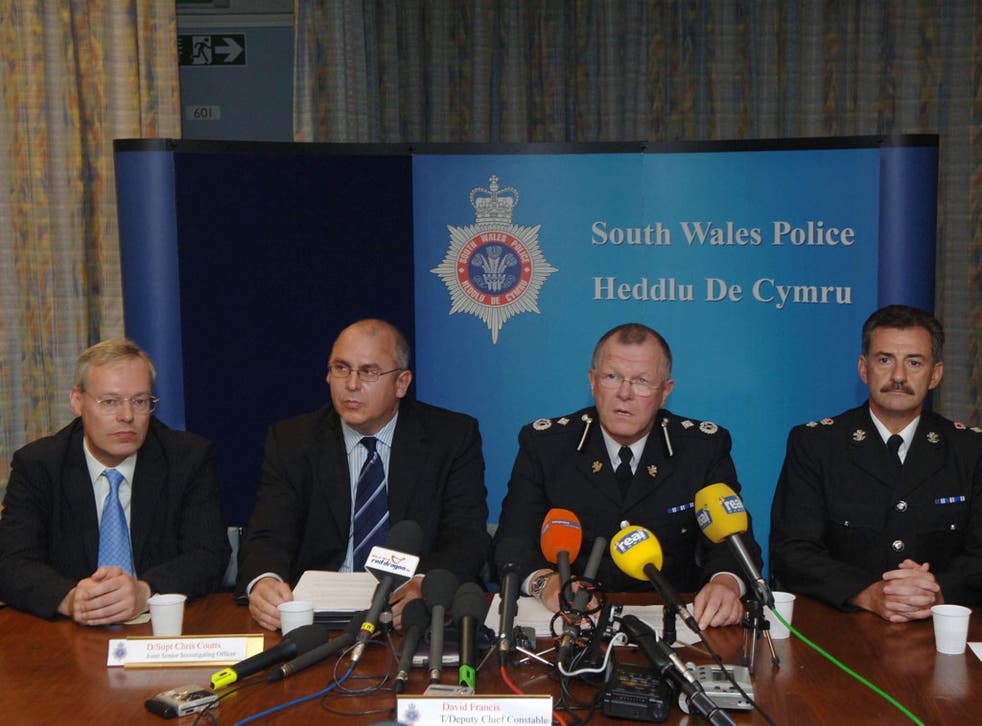 Prosecutor Chris Woolley with Chris Coutts, David Francis & Mel Jehu, of South Wales Police, at a 1999 press conference