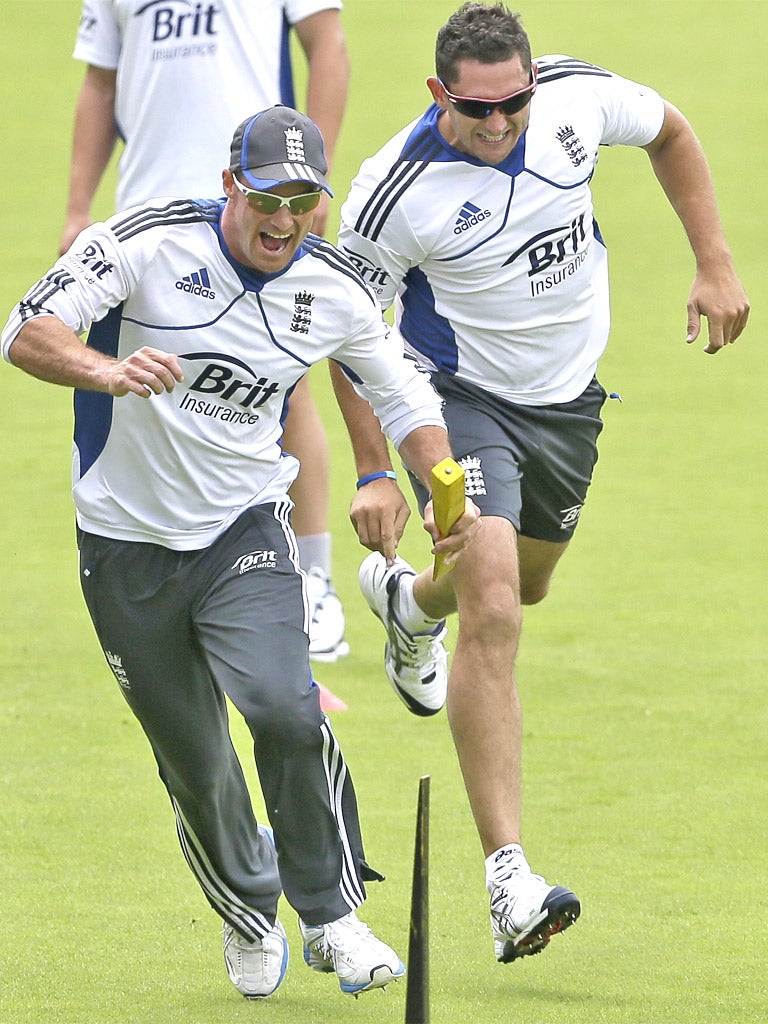 Tim Bresnan, right, enjoys a race with England captain Andrew Strauss in training at Lord’s yesterday