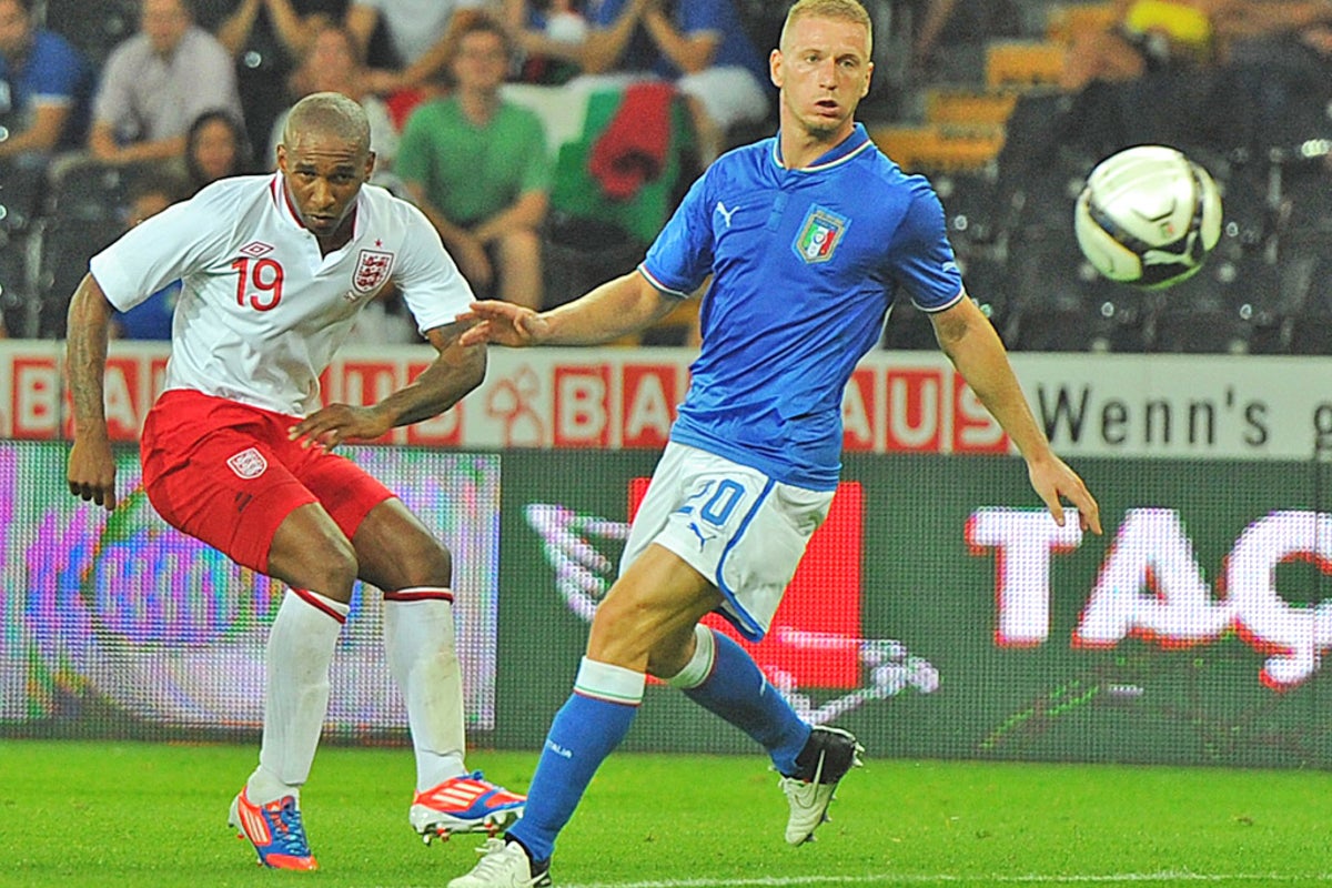 Jermain Defoe strikes gold against Italy to give England's future a ...