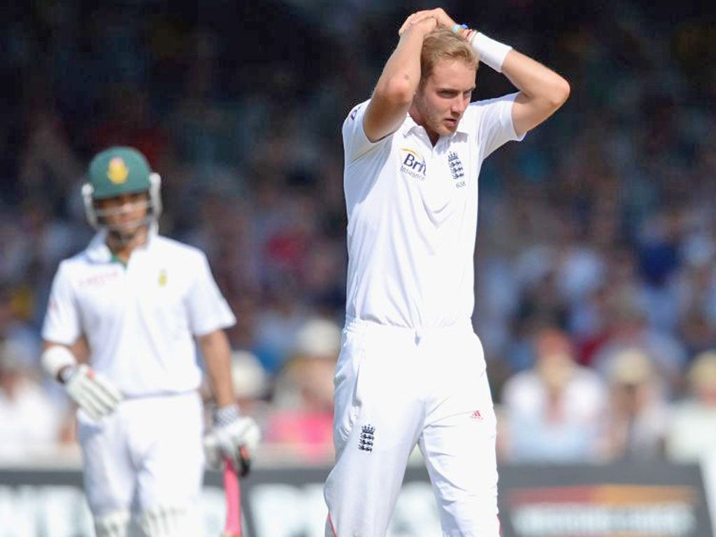 A forlorn Stuart Broad, while Amla gallops towards yet another
century