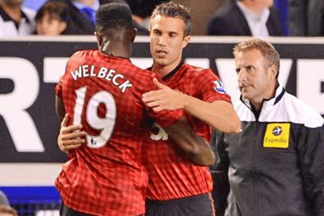 Robin van Persie makes his Manchester United debut as a second-half substitute for Danny Welbeck