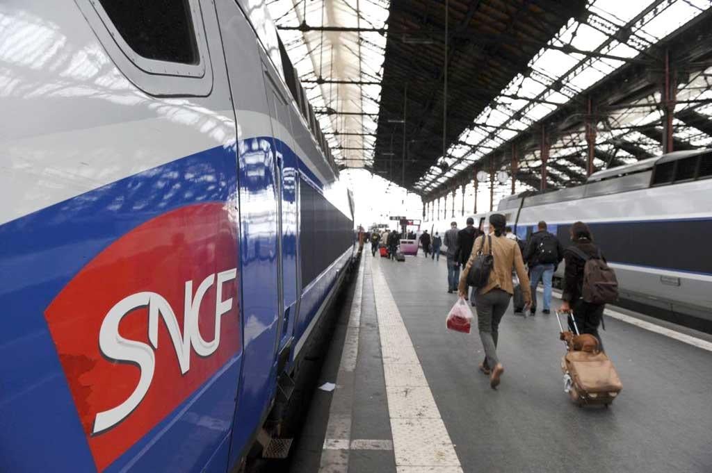 Charles Simon claims SNCF has paid him to stay at home for 12 years