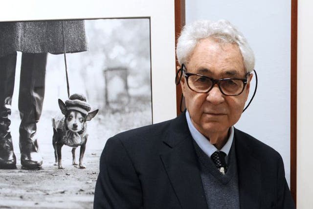 French-born US photographer Elliot Erwitt poses on Feb 2 2010, MIGUEL MEDINA/AFP/Getty Images