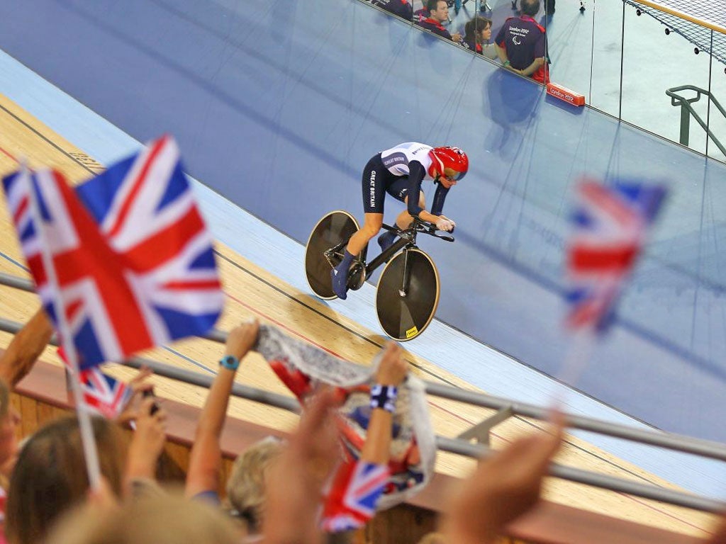 Sarah Storey secured the first of her four possible golds in the
Velodrome