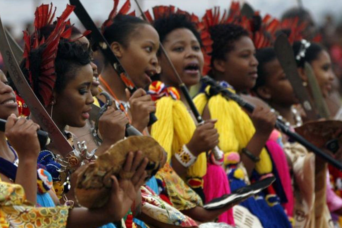 Virgin Pround African topless zulu 