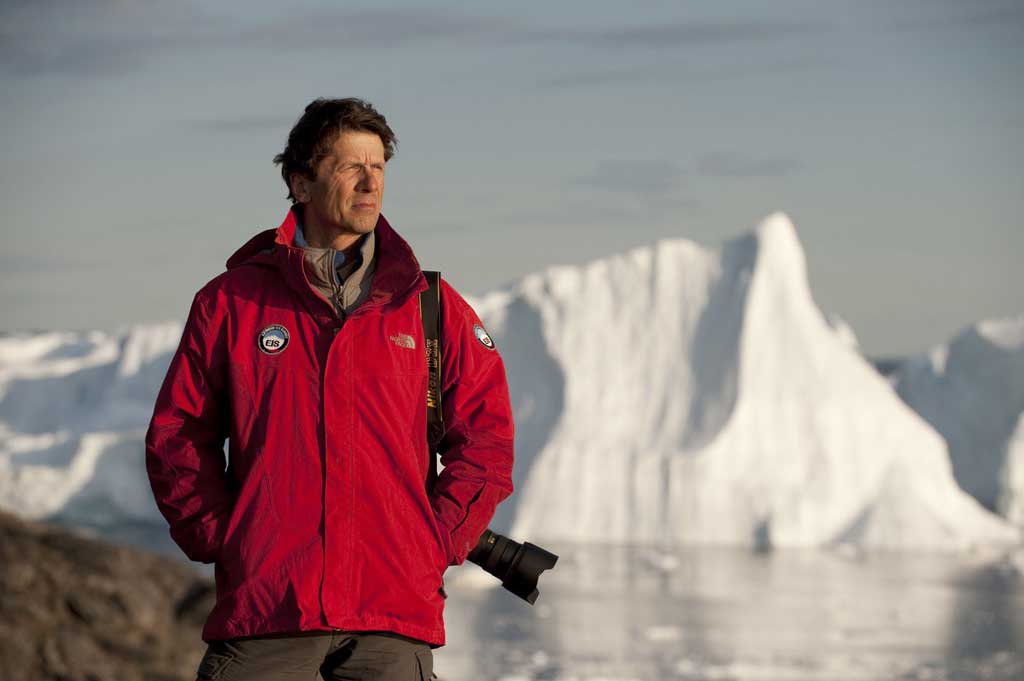 Chasing Ice is an account of the National Geographic snapper James Balog's Extreme Ice Survey, an attempt to create a photographic record of climate change