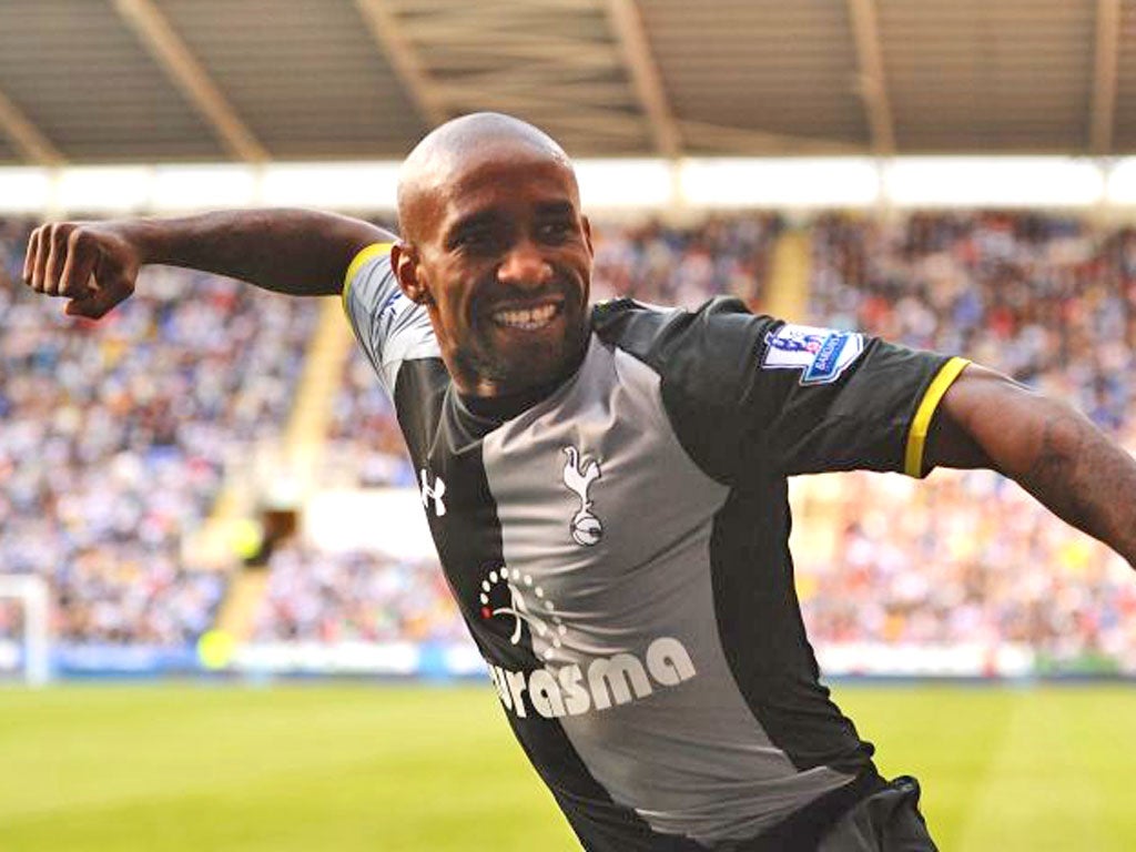 Defoe at double as Spurs see off Reading 3-1 to ease pressure on manager Andre Villas-Boas
