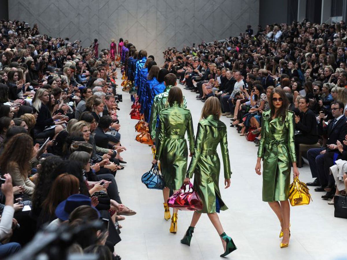 Burberry takes Fashion Week back to the 50s | The Independent | The ...