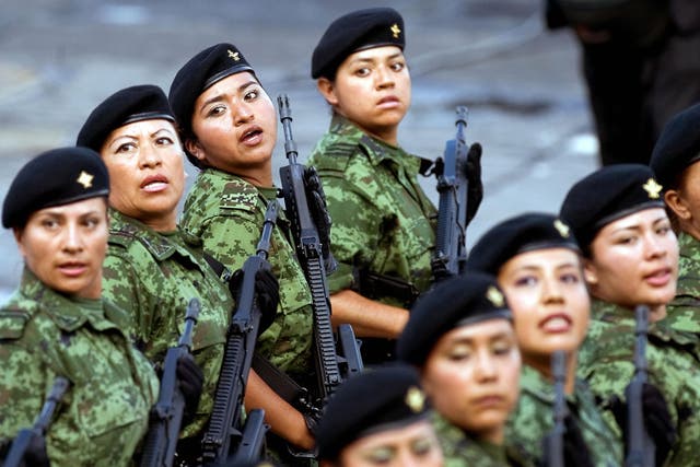 Mexican Army special forces' female soldiers during a military parade celebrating the 199th anniversary of Mexico's independence at Zocalo Square in Mexico City, on September 16, 2009. AFP PHOTO/Alfredo ESTRELLA