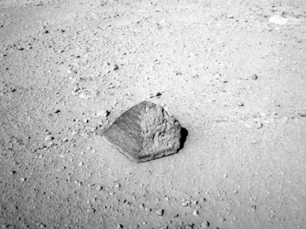 The pyramidal, 'football-sized' rock found by Curiosity on the surface of Mars