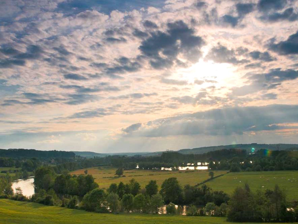 Green peace: the river Meuse near Sedan