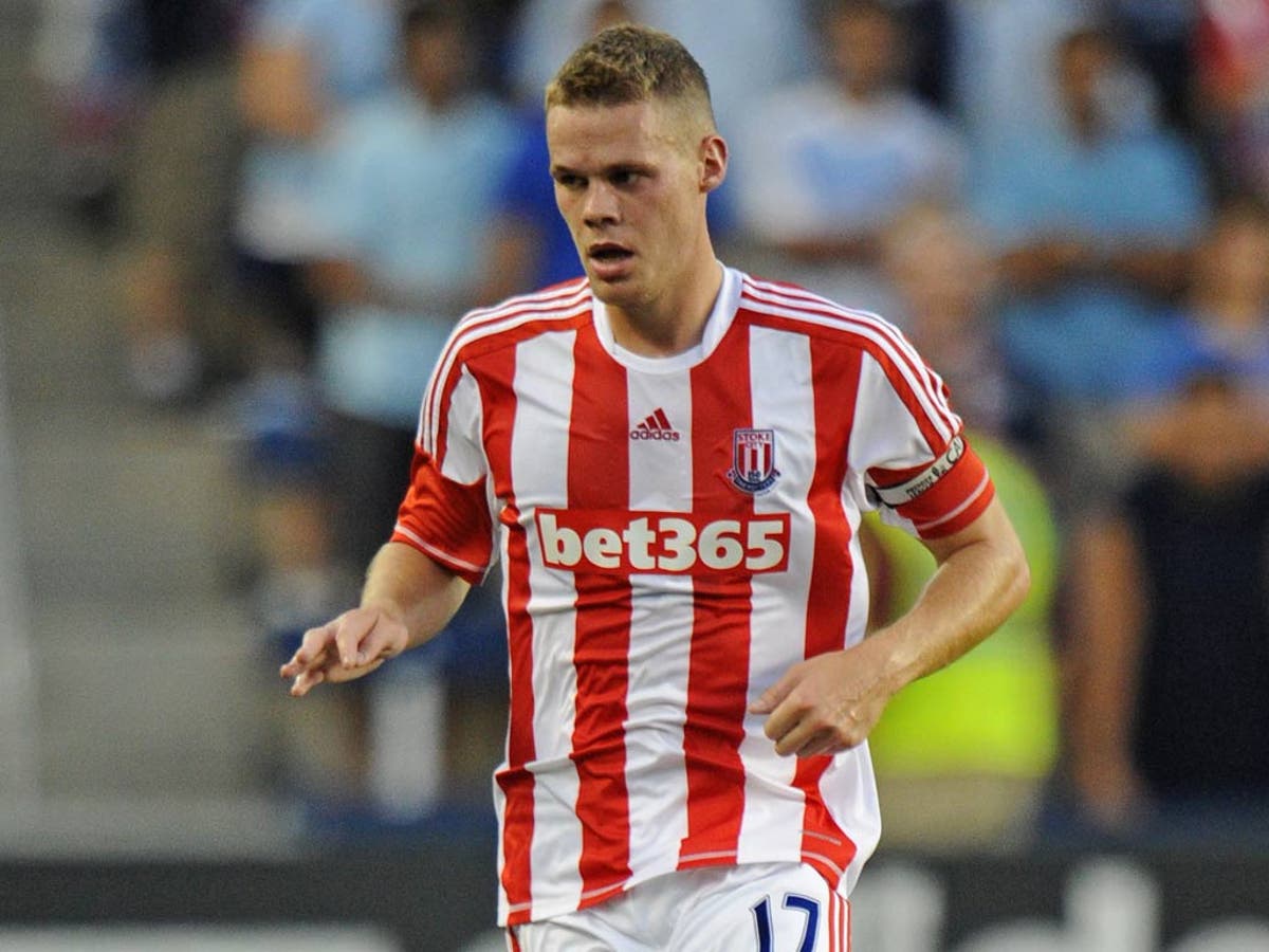 Stoke defender Ryan Shawcross resists lure of return to Manchester ...