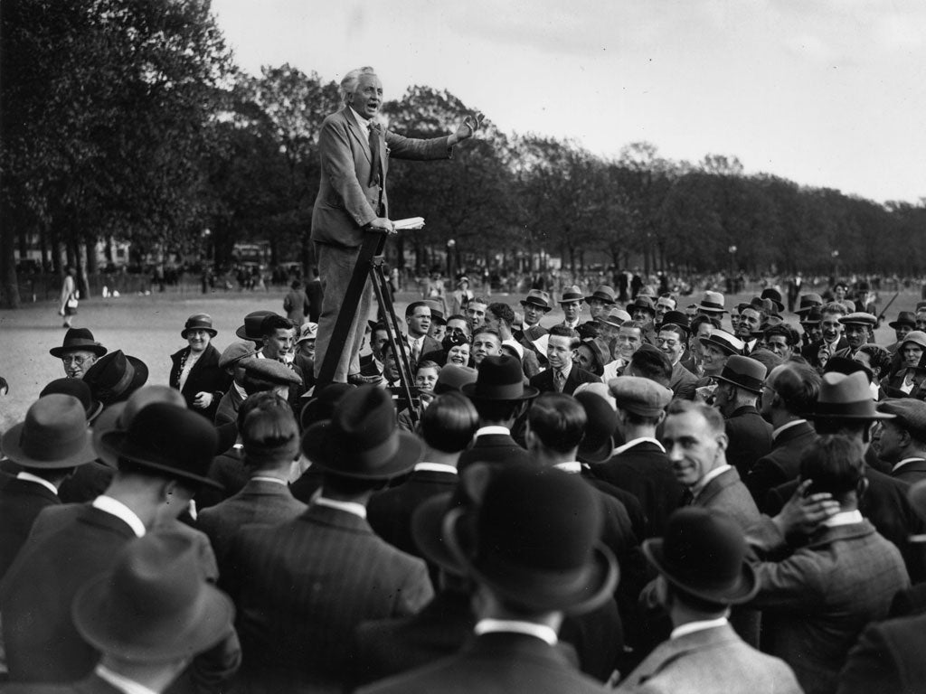 17th September 1933: A crowd gathers to listen to the famous 'Charlie' at Speakers Corner in Hyde Park, London.G