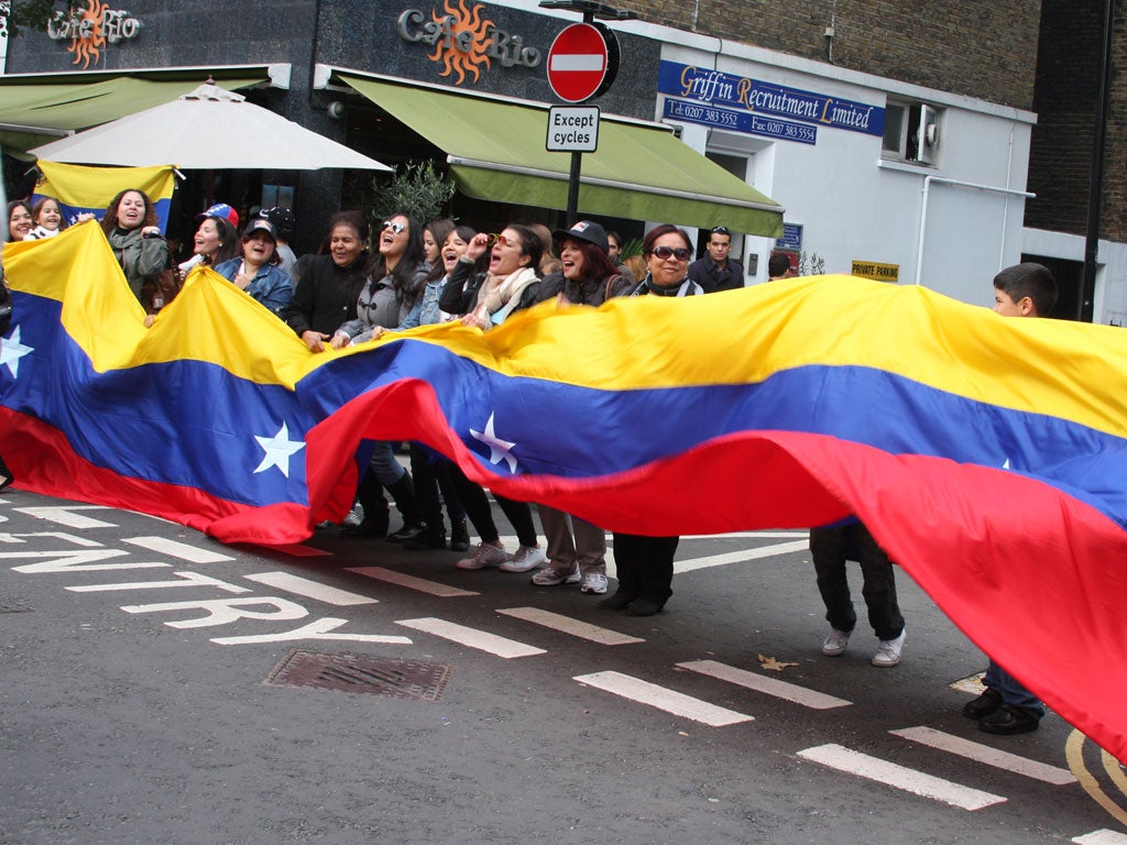 Venezuelans full of energy cast their vote today in London