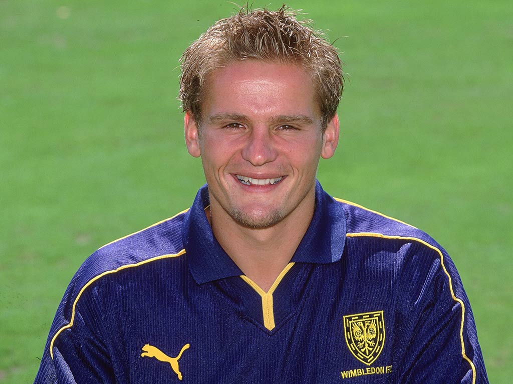 Neal Ardley pictured during the Wimbledon FC 2001-02 season (Getty)