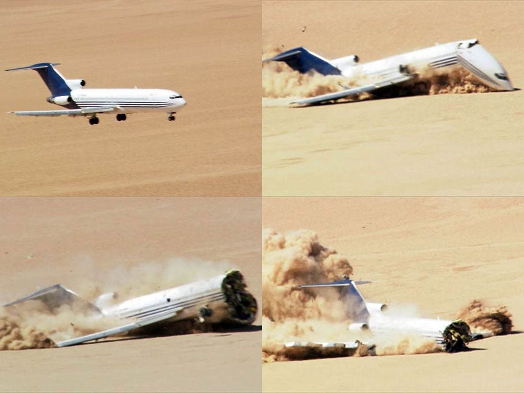 Anatomy of a plane crash: The Boeing 727 hits the ground in Mexico