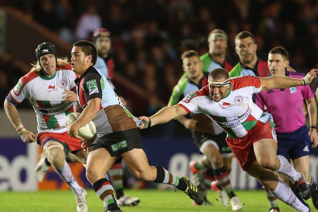 Putting on the ritz: Ben Botica of Harlequins breaks with the ball during their 40-13 victory over Biarritz at the Stoop last night