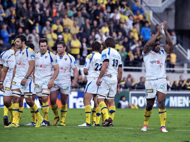 Clermont's Napolioni Nalaga (R) celebrates with teammates after the win