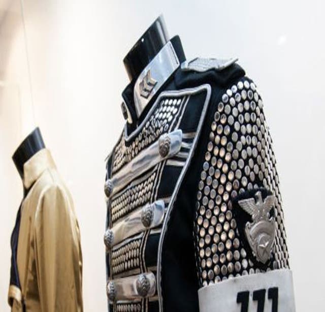 Michael Jackson's Fashion