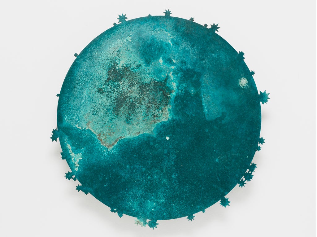 Kiki Smith, Blue Moon I, 2011, Bronze, 73.7 x 73.7 x 5.1 cm