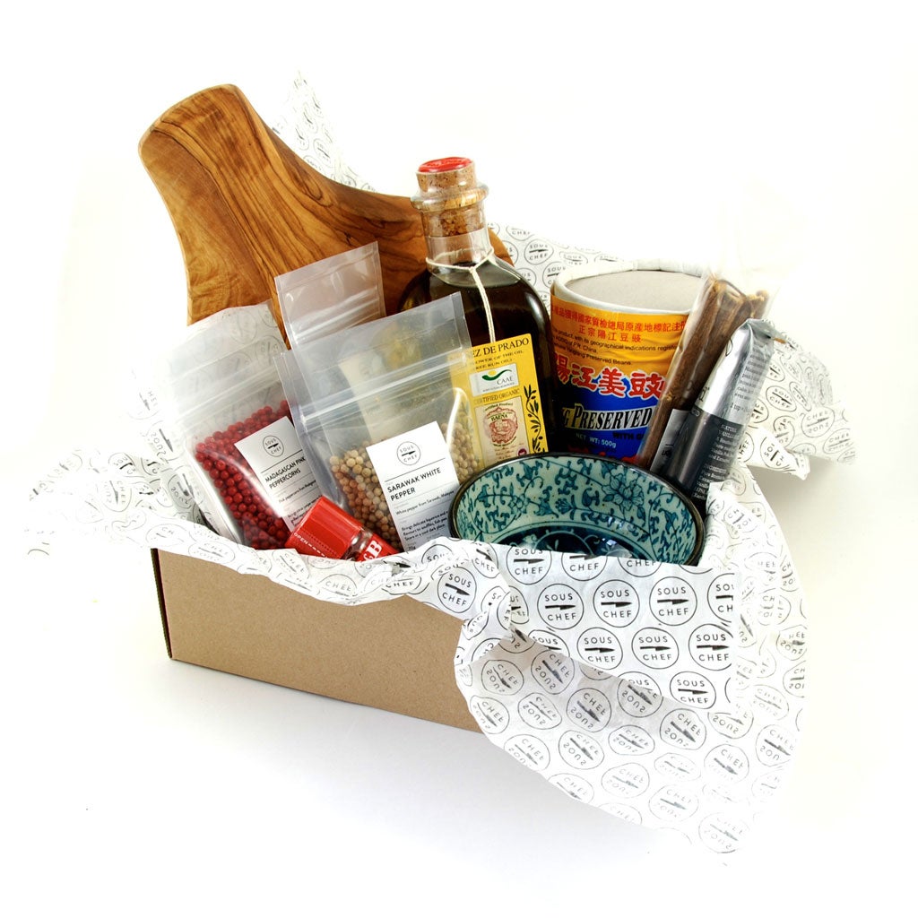 <p>Create a stir</p>

<p>Want to make the perfect winter risotto but can't find cloud ear mushrooms at your local grocer's? Hankering after a Himalayan salt plate on which to serve up rock oysters? Sous Chef is a beautifully designed new destination-website for serious foodies, and sells unusual ingredients alongside an irresistible selection of cookware, tableware and gifts. Souschef.co.uk</p>