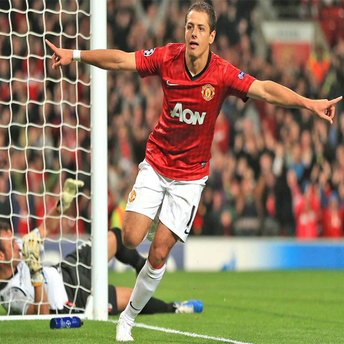 What Went Wrong for Javier Hernandez at Manchester United?