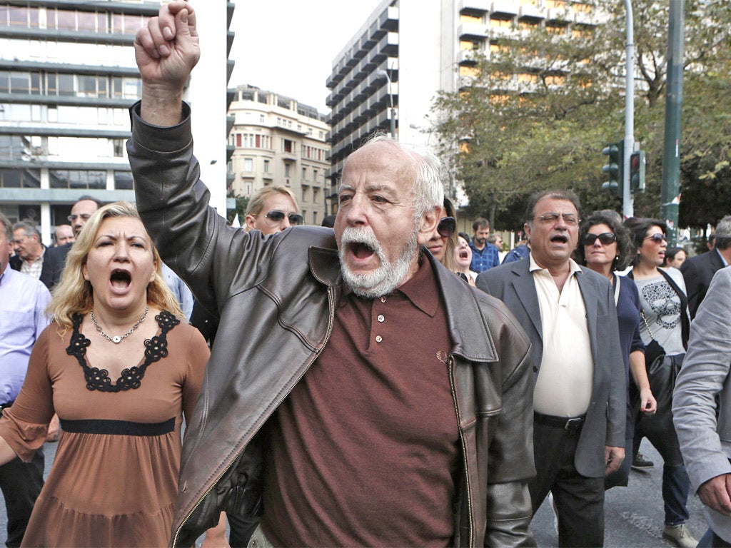 Greek workers protest against planned changes to their pensions