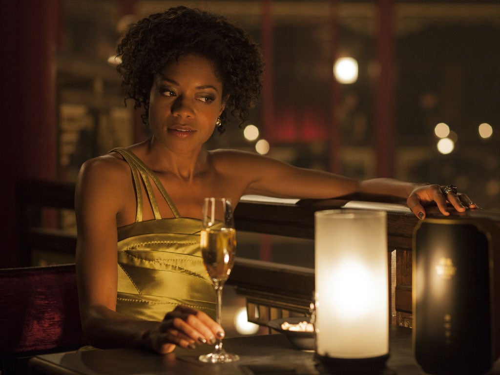 Naomie Harris stars as an MI6 agent in 'Skyfall'