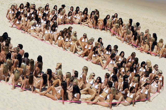 Some 1010 woman attend a world record attempt for the biggest swimsuit photo shoot at Bondi Beach on September 26, 2007 in Sydney