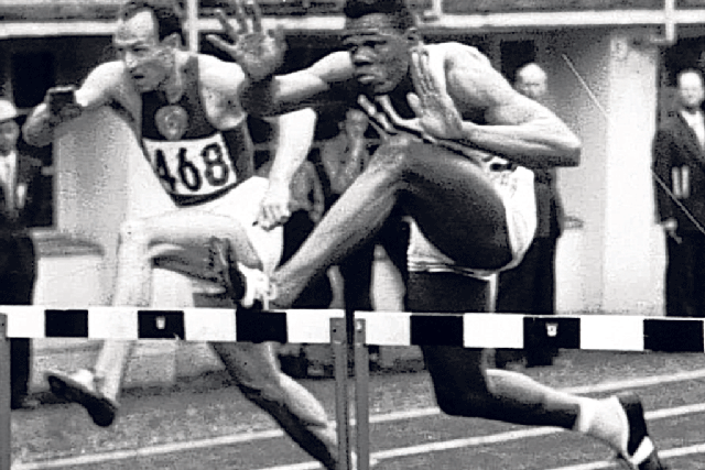 Campbell in the decathlon 110m hurdles at the 1952 Olympics