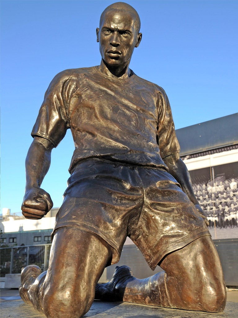 A statue of Arsenal legend Thierry Henry outside The Emirates stadium