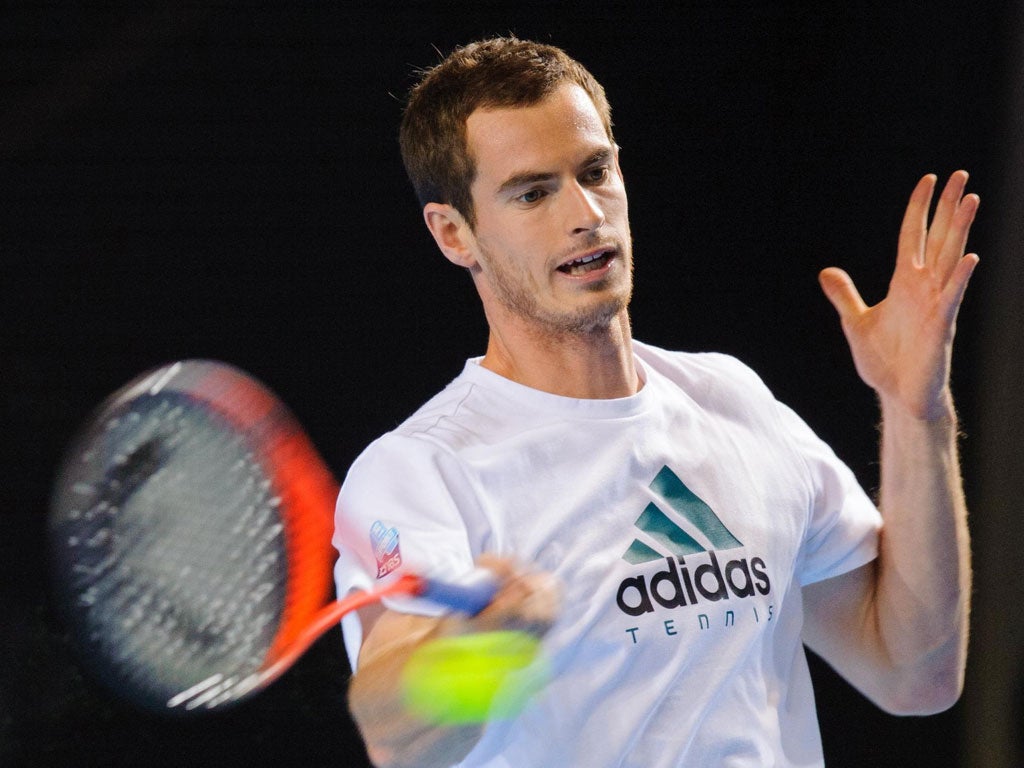 Andy Murray practises ahead of tonight’s final round-robin match