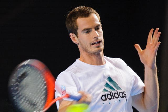 Andy Murray practises ahead of tonight’s final round-robin match