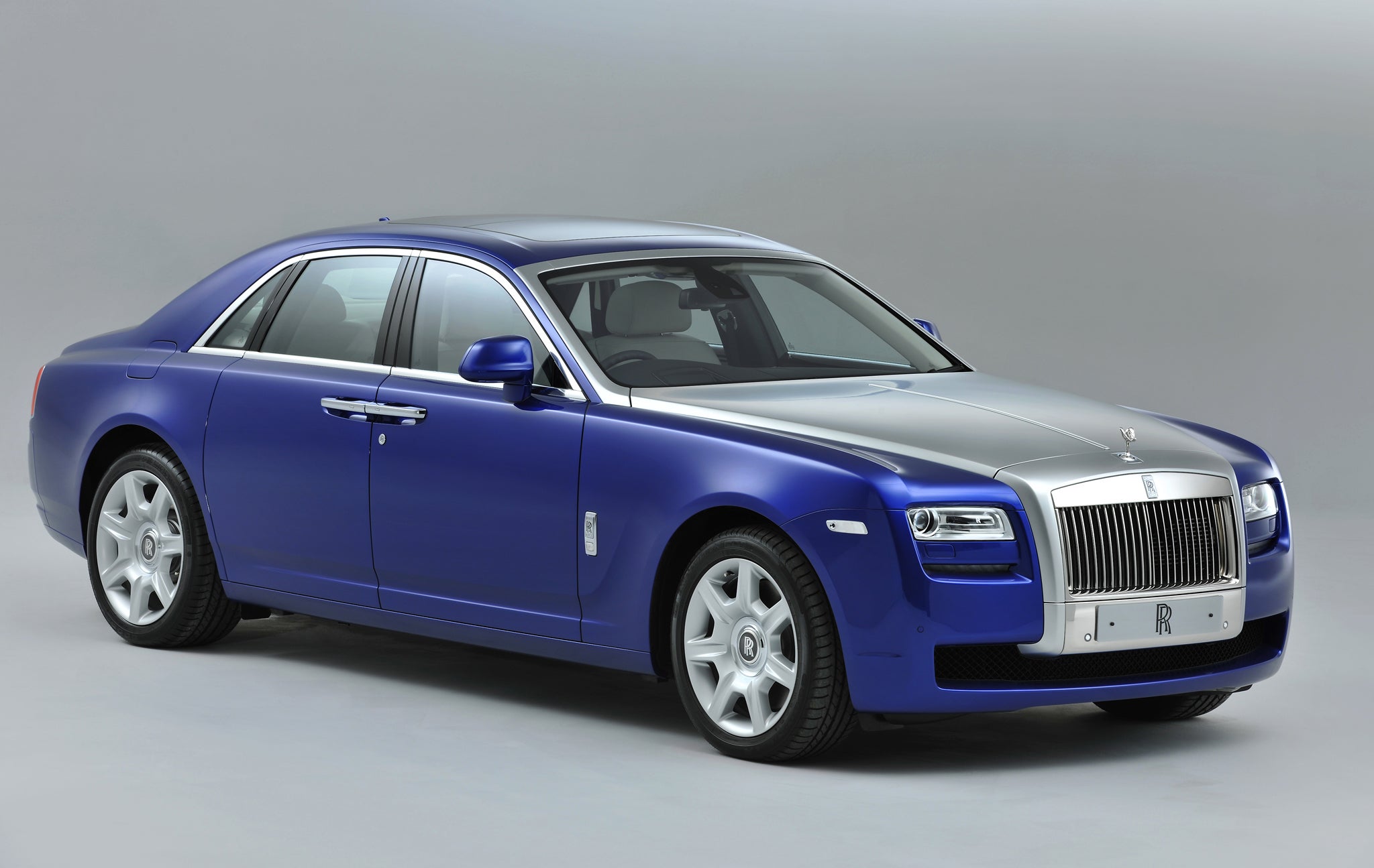 Rolls-Royce Motor Cars bespoke Mazarine Blue Ghost