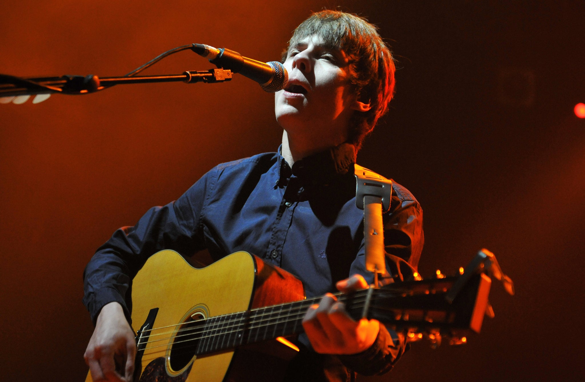 Jake Bugg: He can do it! It’s not just hype! He’s as good as his YouTube clips!