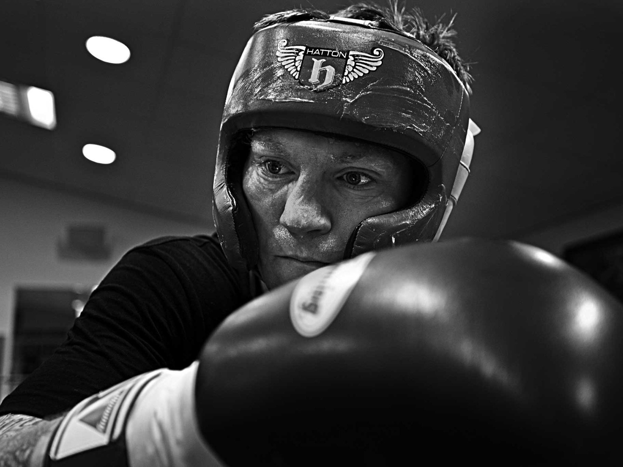 Hatton returns to the ring at Manchester's MEN Arena in a fight against the Ukrainian welterweight Vyacheslav Senchenko