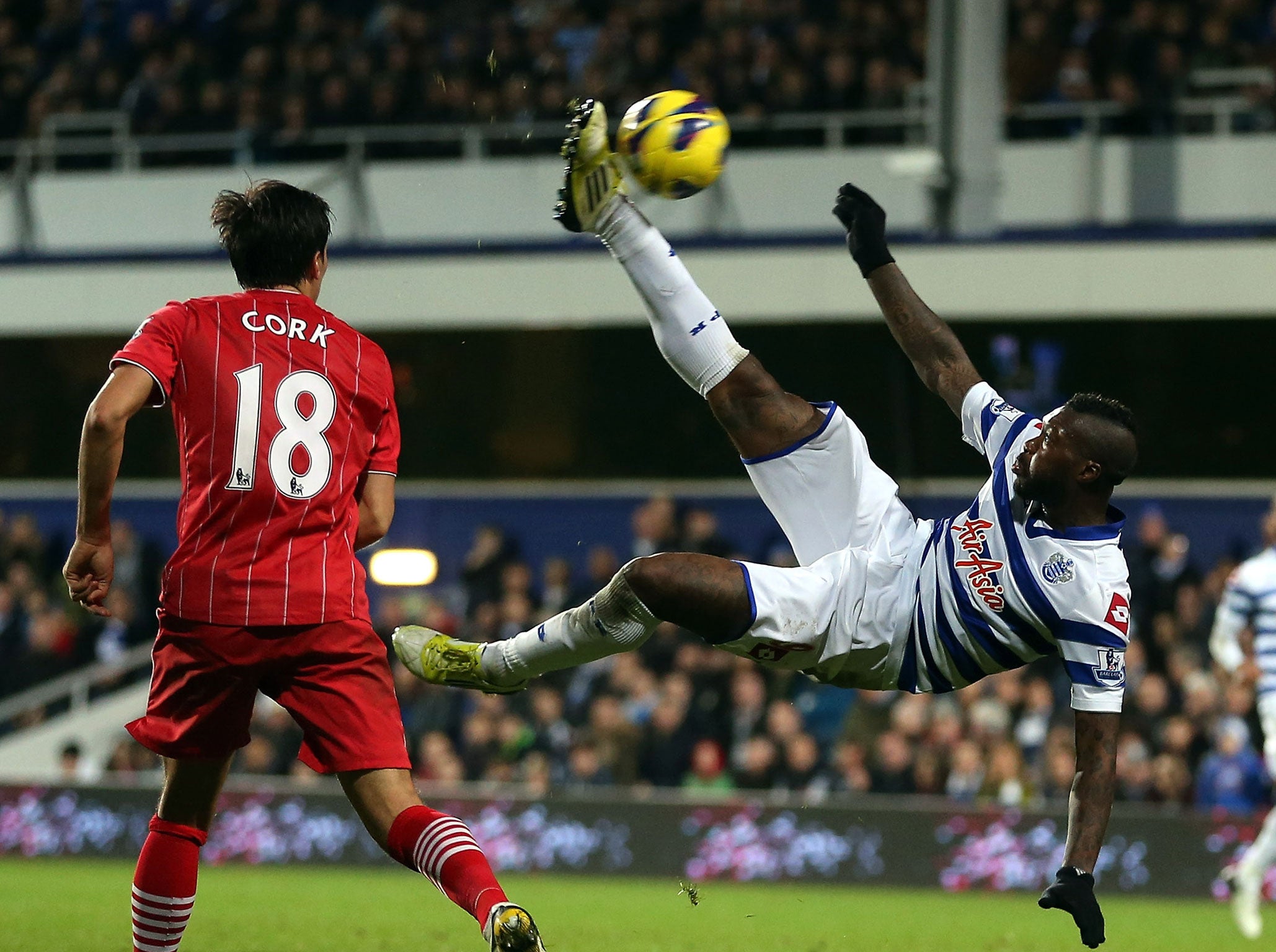 Djibril Cissé attempts an overhead kick