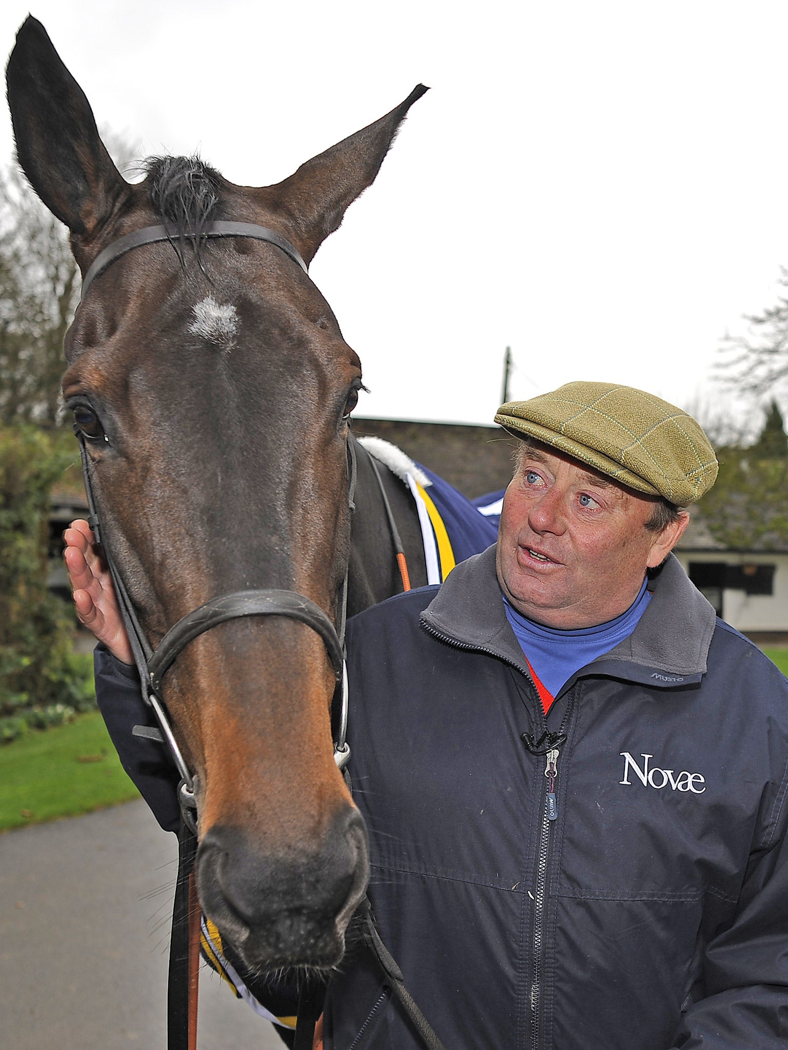 Nicky Henderson with Long Run at Seven Barrows yesterday