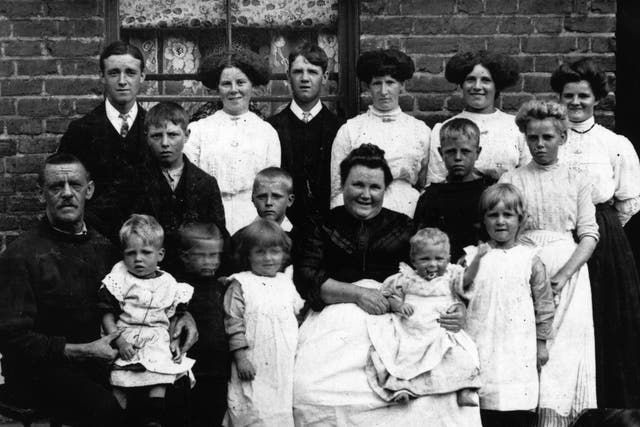 30th June 1914: Mr and Mrs Terry of Greenwich, London, with part of their family of nineteen children.
