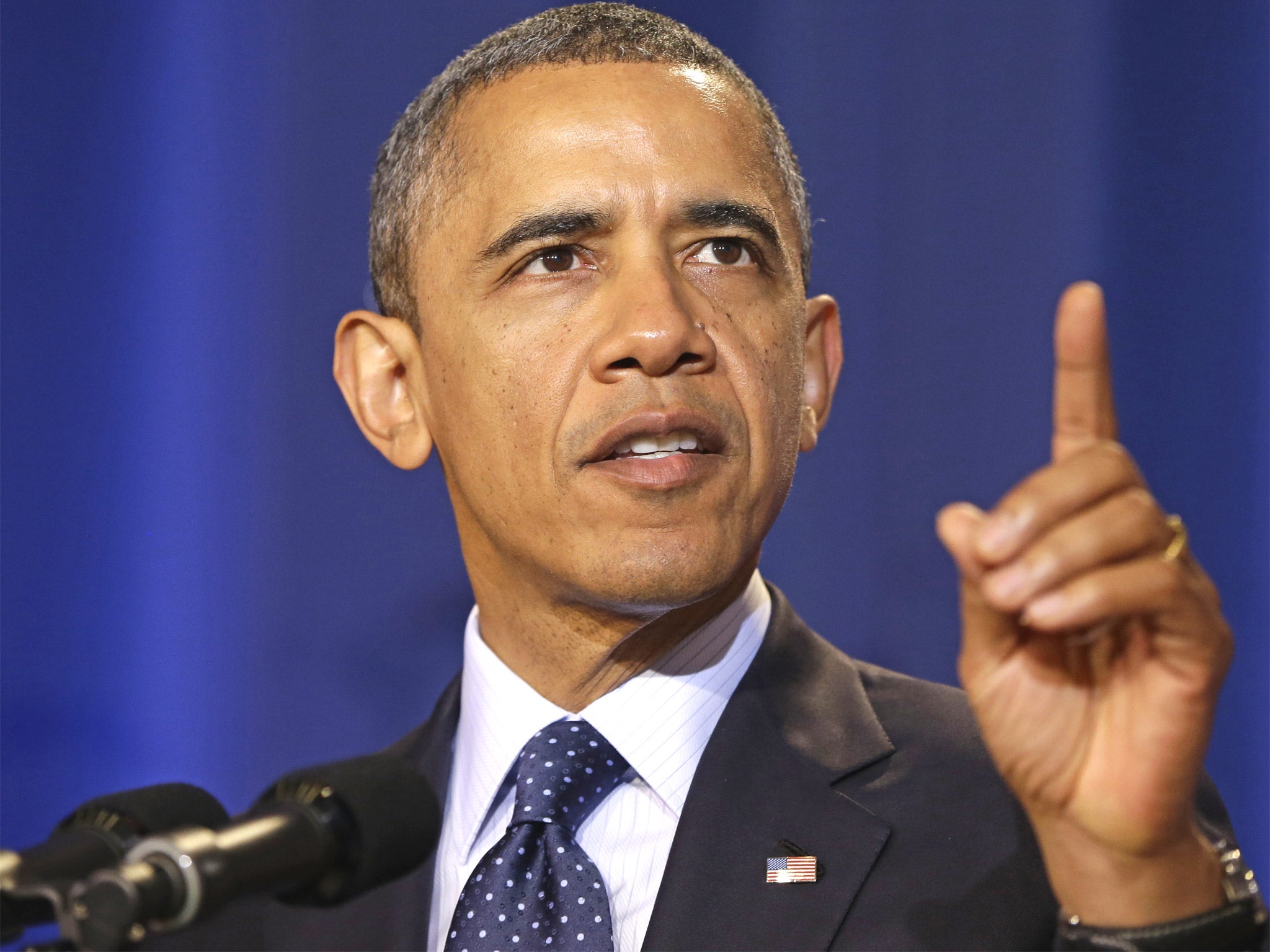 US President Barack Obama needs to make a deal with Congress on tax and spending to avert a recession