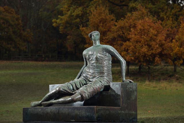 Draped Seated Woman, a 1957 bronze by British abstract sculptor Henry Moore.