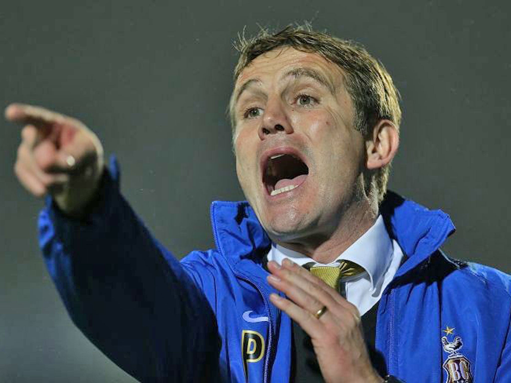 Bradford City manager Phil Parkinson is aiming for a cup upset
against Arsenal