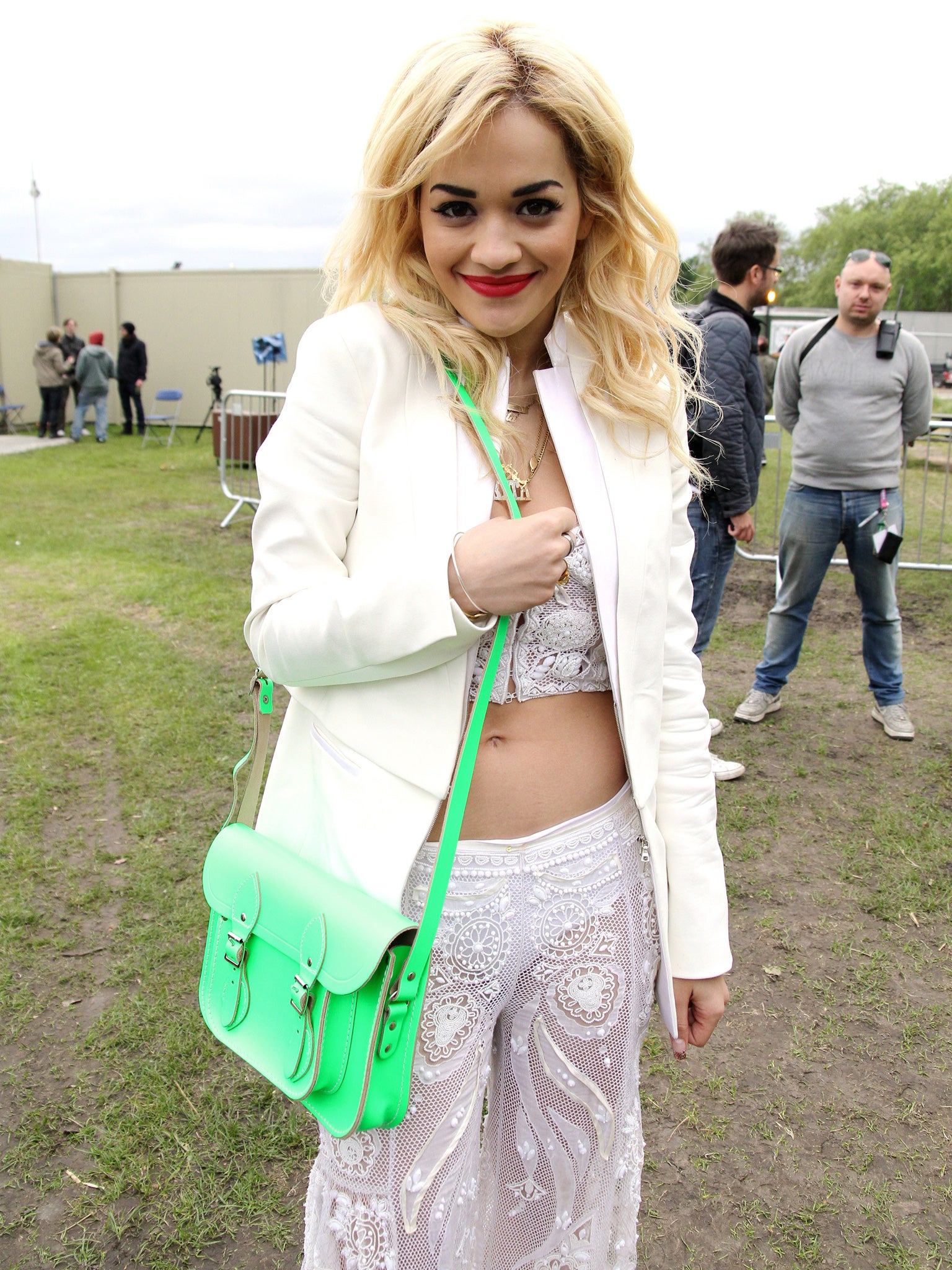 Pop star Rita Ora with her satchel which is available in various colours and sizes from £94 cambridgesatchel.co.uk,
15 Shorts Garden, London WC2.