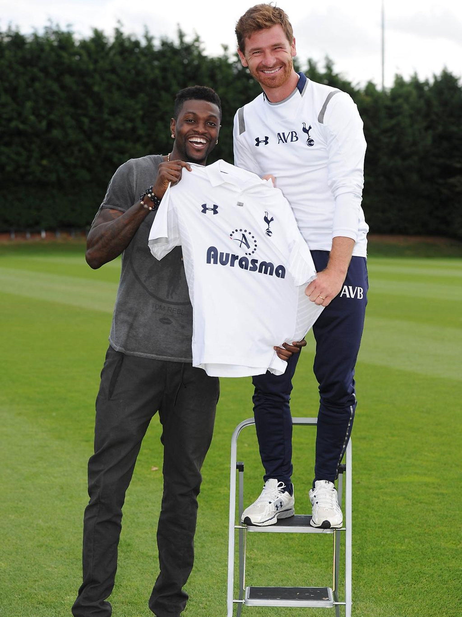 Tottenham Hotspur seem to be enjoying their pre-season: “One final photo of @SheyiAdebayor with Andre...it was all smiles at the Lodge today! #COYS”