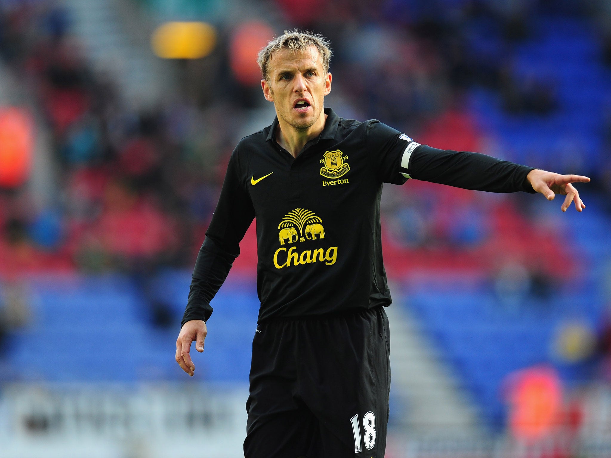Phil Neville fails to impress his teammates in training: “I did my stepover on Drenthe this morning and he fell about laughing and thought it was a wind up-no respect nowadays!”