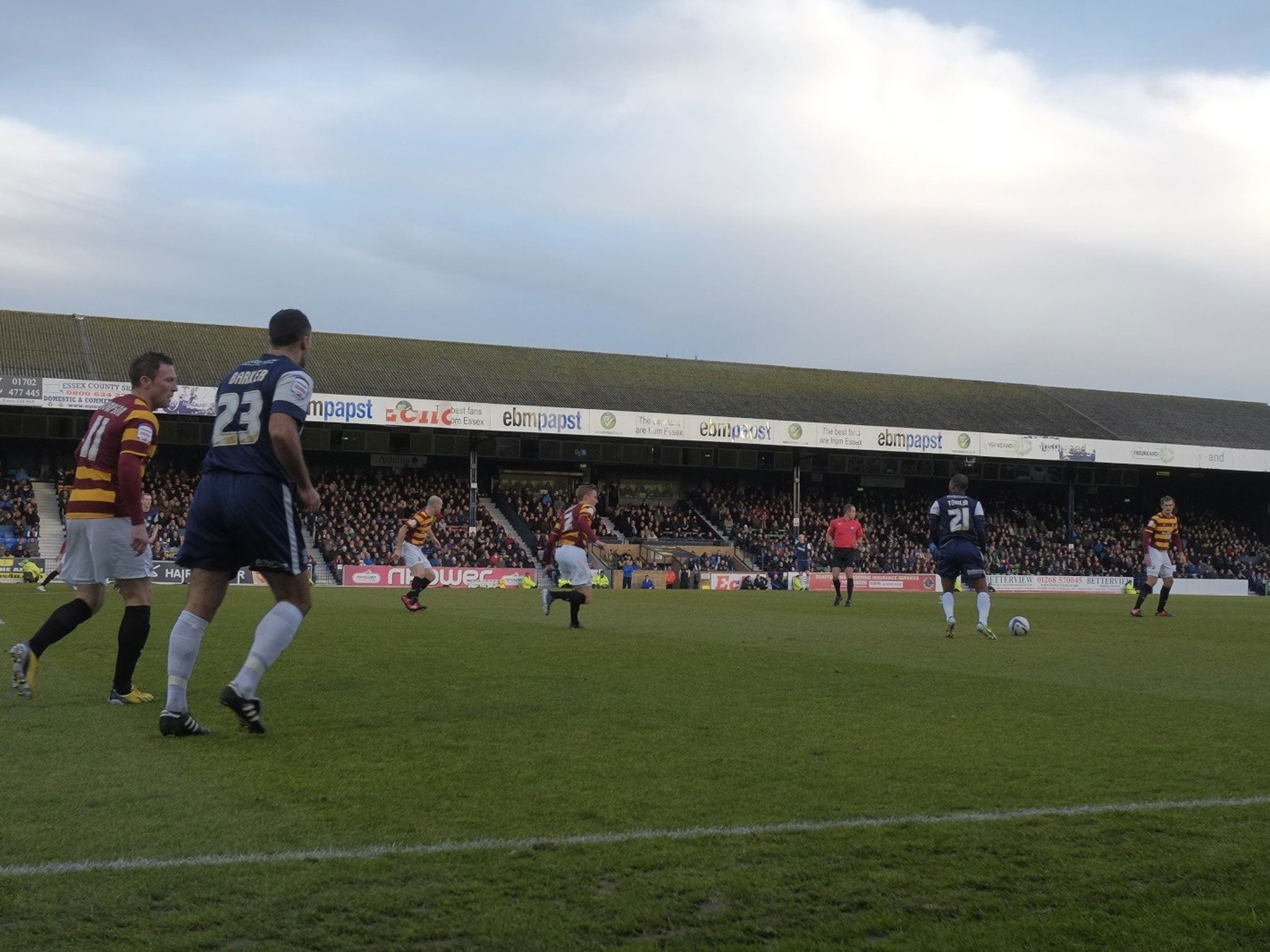Down to earth: Southend provide a dose of lower-League reality for Bradford at Roots Hall