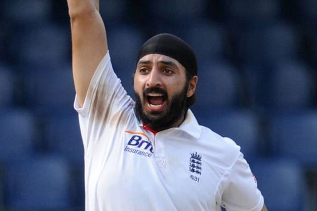 Monty Panesar (7): Wrongly left out of the first Test when England
simply read everything wrong, he had an immediate impact when picked for the second. Perhaps still not quite the bowler he could have been. Matches 3. Overs 183.0. Wickets (ave.) 17 (26.82).
Best bowling (match) 11-210