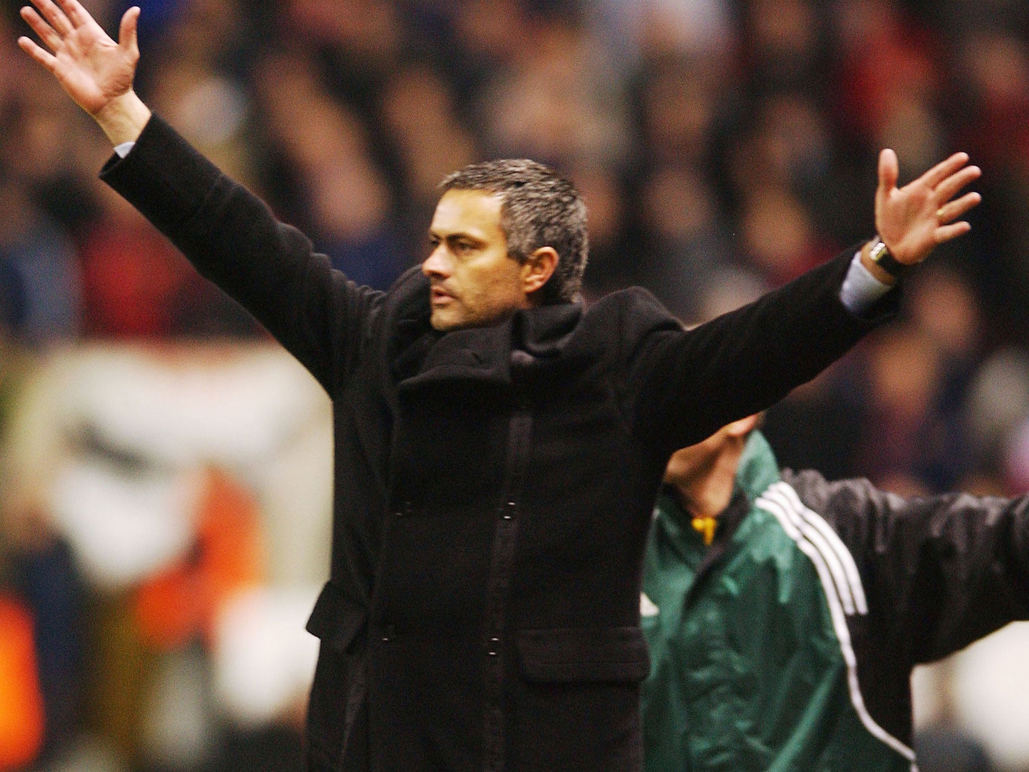 Jose Mourinho celebrates Porto’s victory over United in 2004